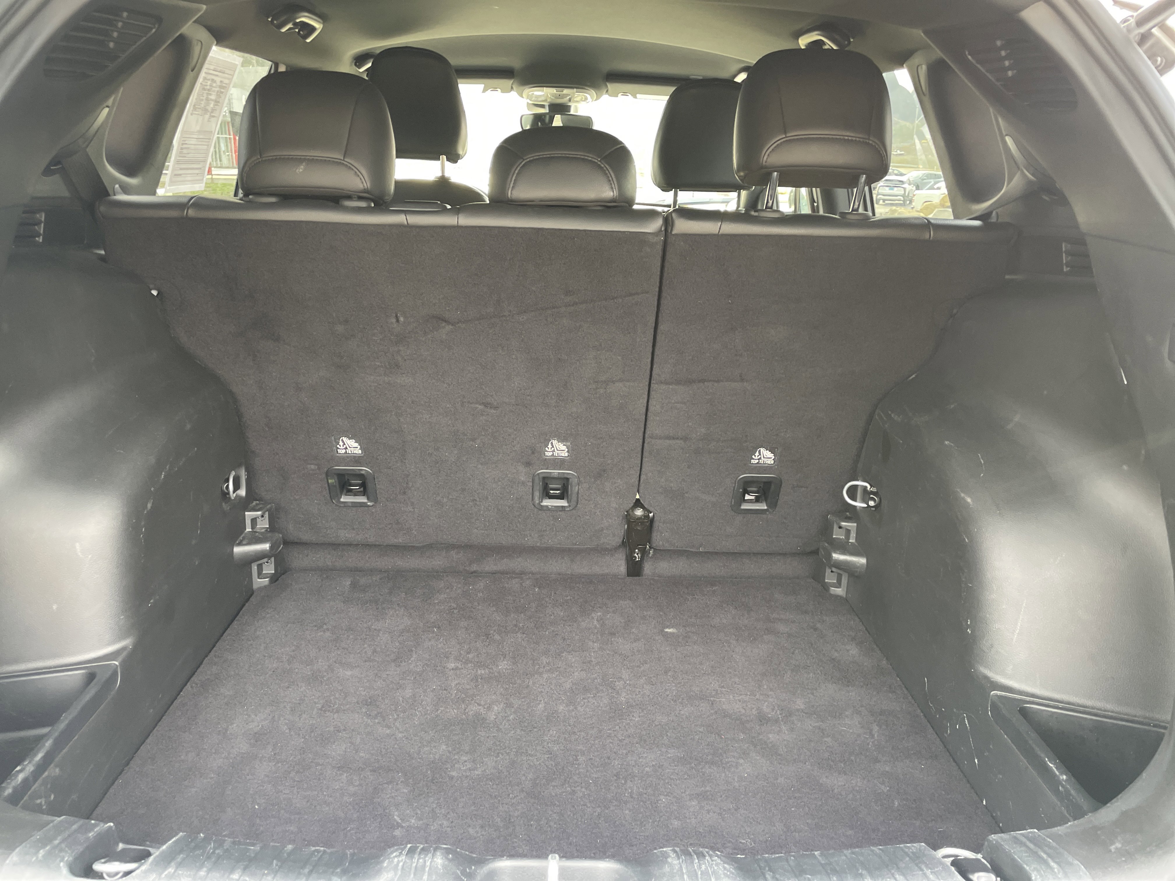 Used 2025 Jeep Compass Limited image 7