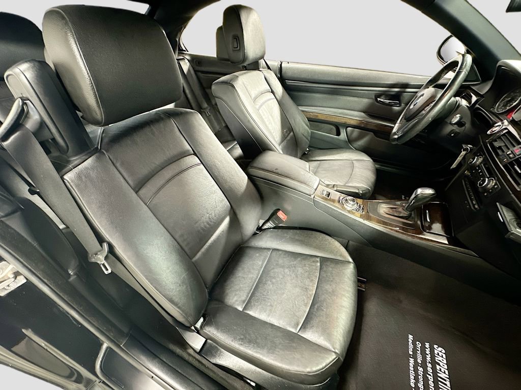 Used 2013 BMW 335i Convertible RWD image 27