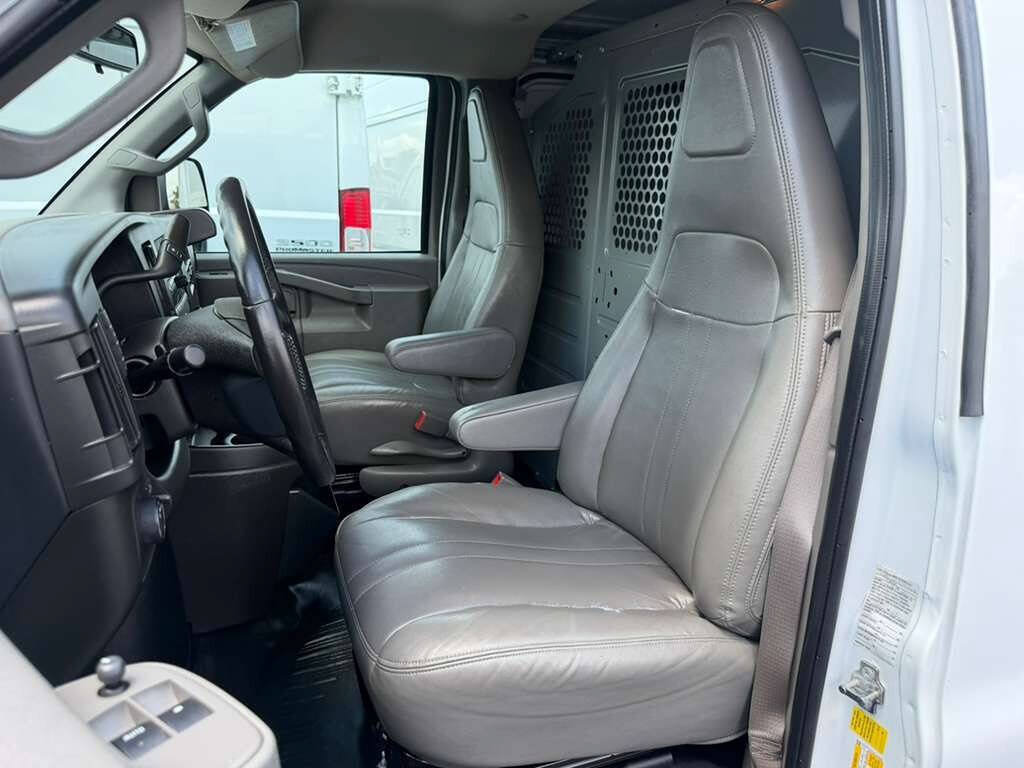 Used 2023 Chevrolet Express 2500 w/ Driver Convenience Package RWD image 10