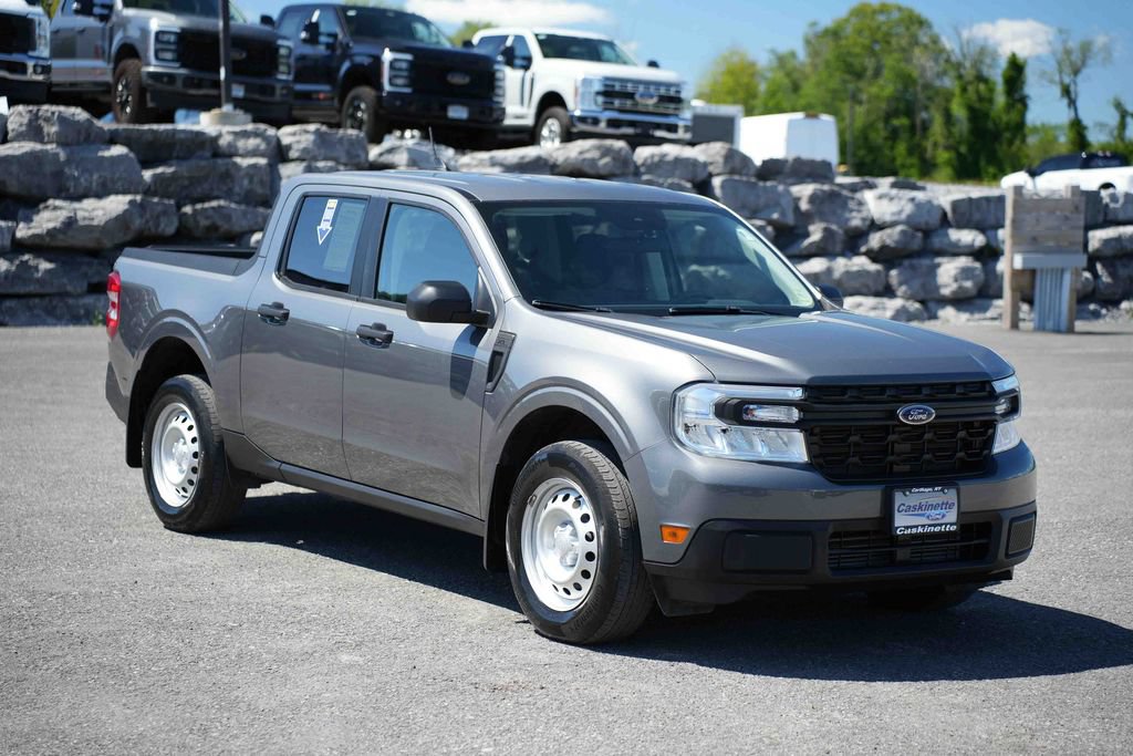 Used 2023 Ford Maverick XL FWD image 3