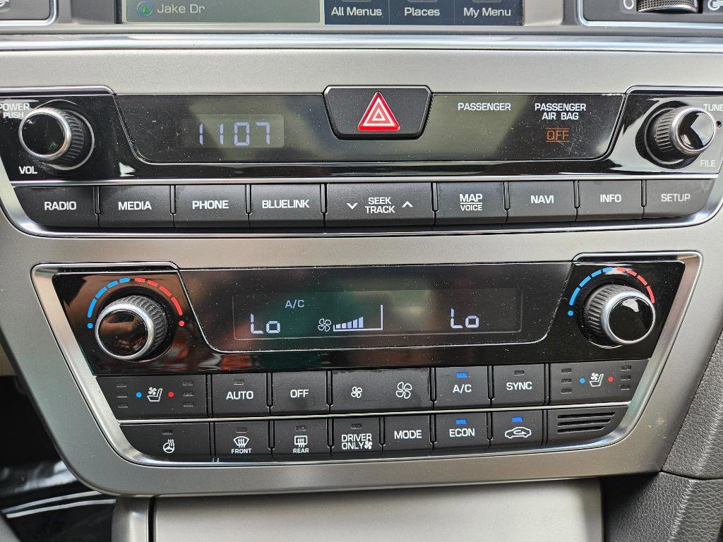 Used 2016 Hyundai Sonata Limited w/ Option Group 02 FWD image 27