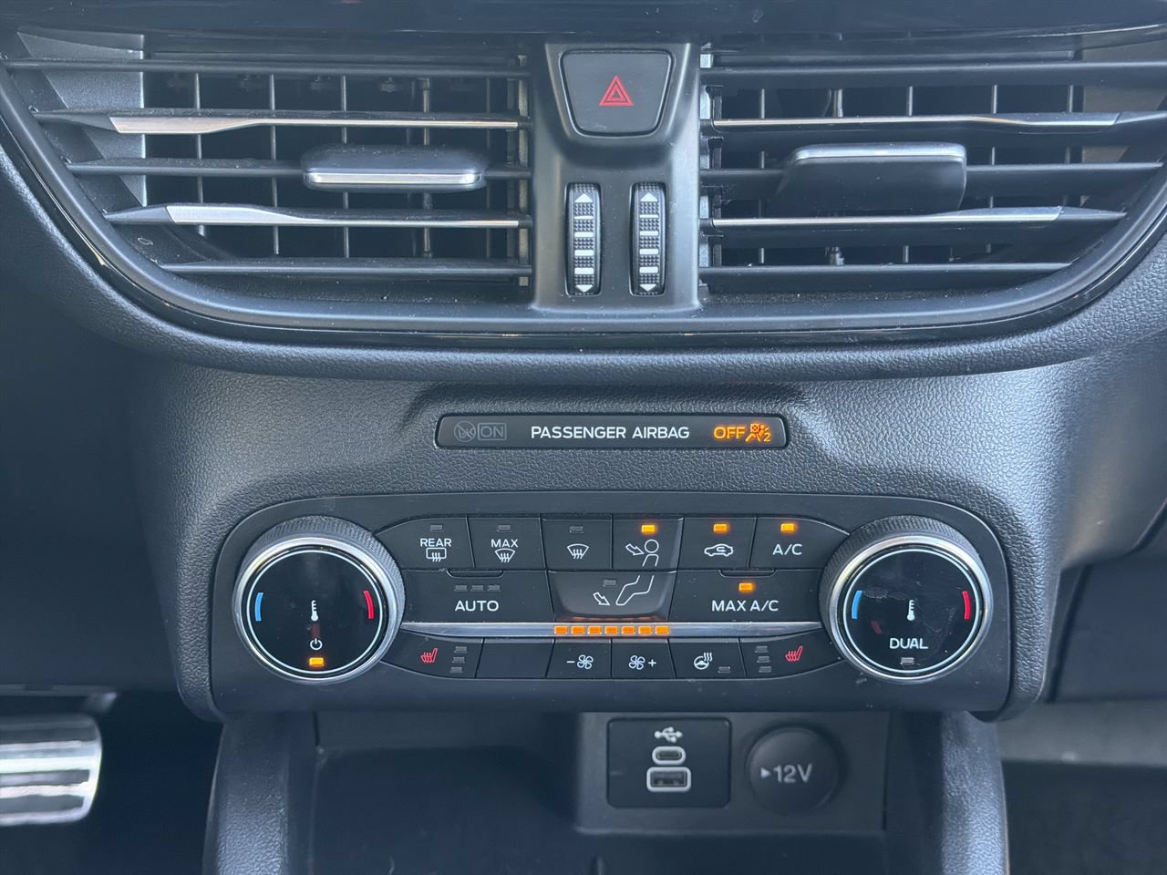 Used 2024 Ford Escape ST-Line AWD/4WD image 18
