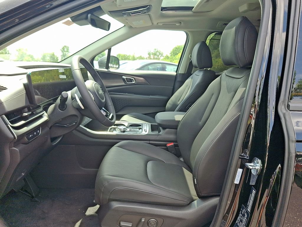 New 2026 Kia Carnival SX w/ SX Dark Edition Package image 12