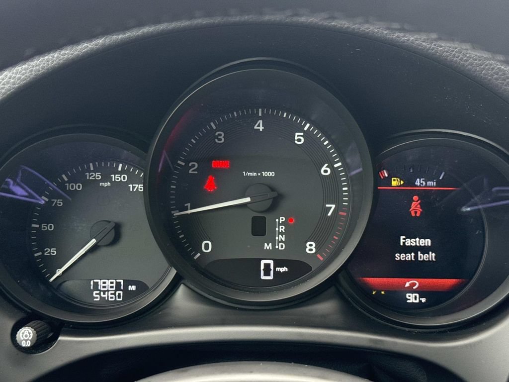 Used 2025 Porsche Macan AWD/4WD image 12