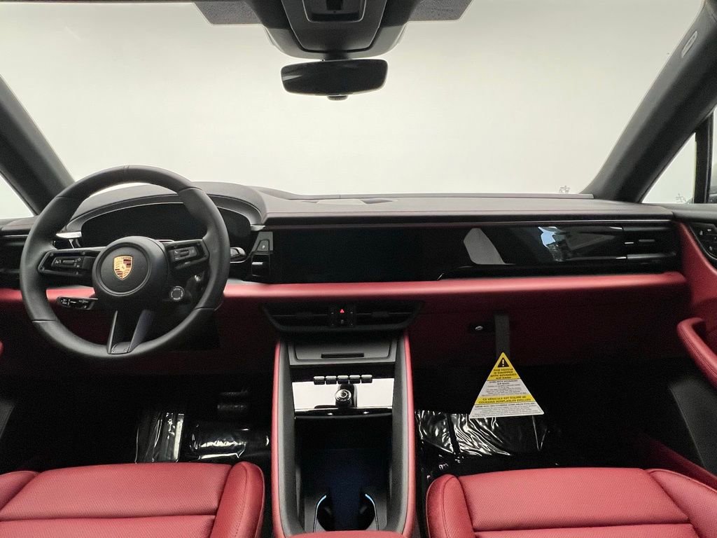 New 2026 Porsche Macan 4 Electric image 6