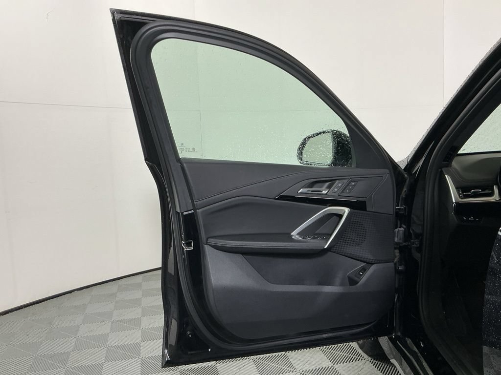 Certified 2025 BMW X1 xDrive28i w/ Convenience Package AWD/4WD image 19
