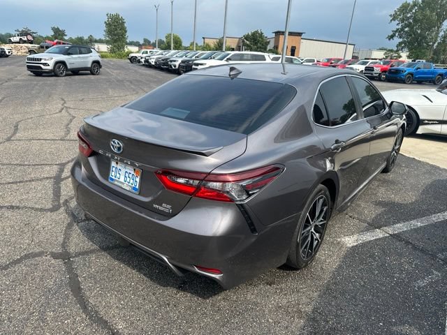Used 2022 Toyota Camry SE FWD image 8