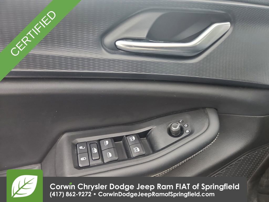 Certified 2023 Jeep Grand Cherokee L Laredo image 12