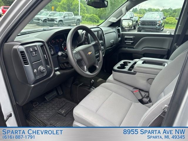 Used 2017 Chevrolet Silverado 1500 Custom w/ Custom Convenience Package AWD/4WD image 12