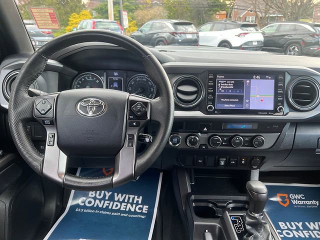 Used 2022 Toyota Tacoma TRD Sport AWD/4WD image 11