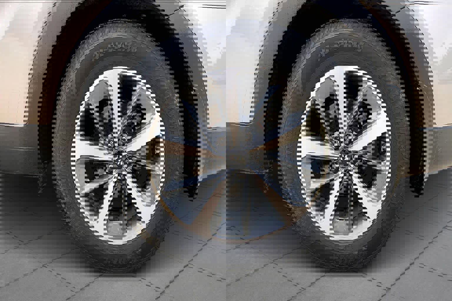 Used 2019 Kia Sorento EX image 11