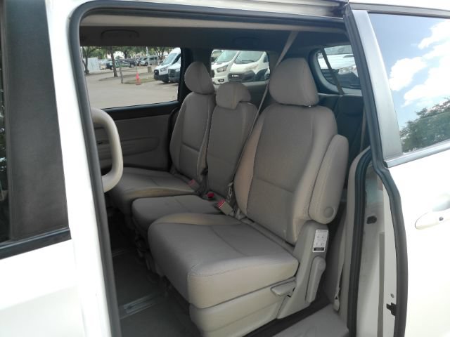 Used 2021 Kia Sedona LX FWD image 17