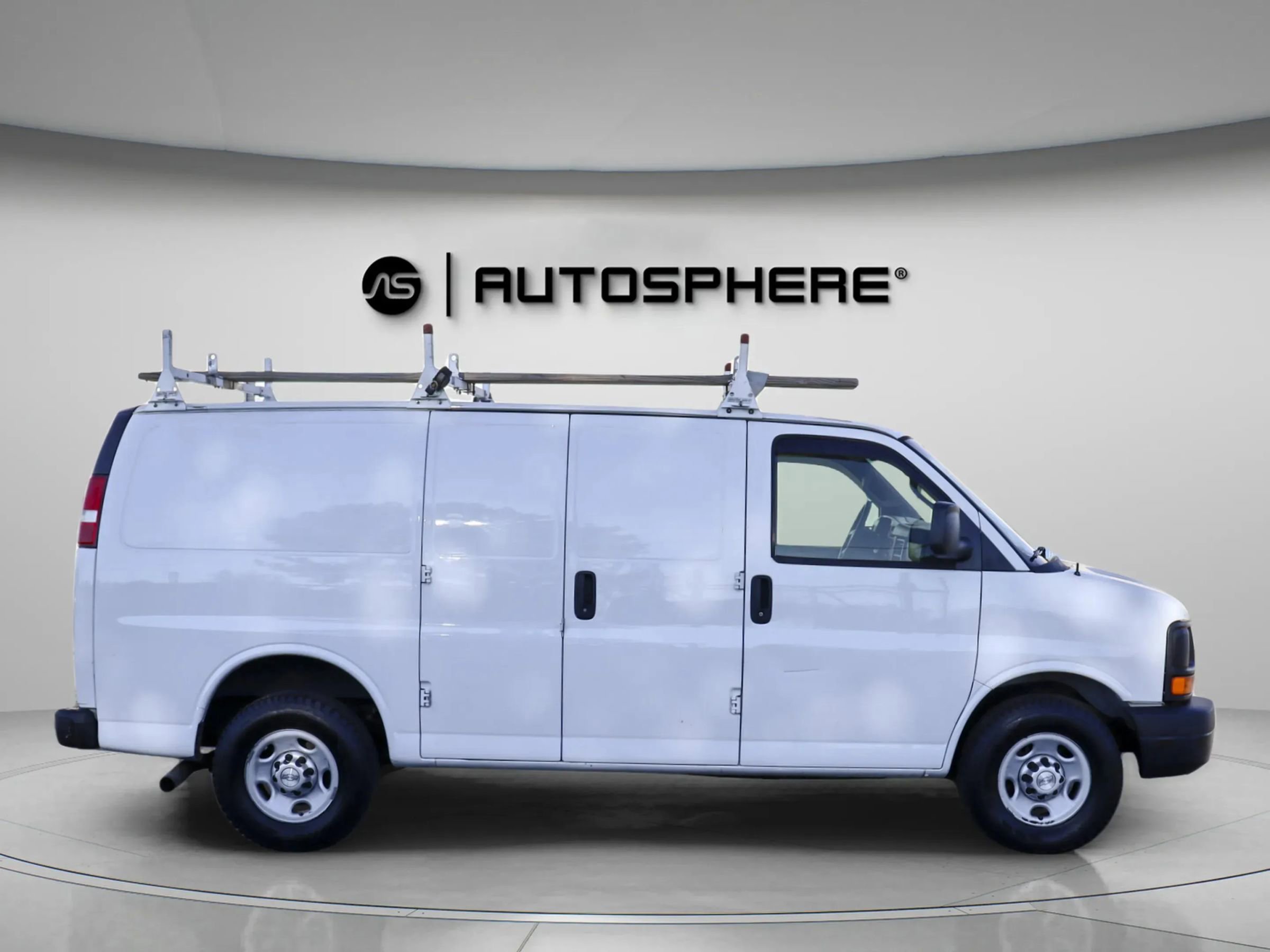 Used 2016 Chevrolet Express 2500 image 11