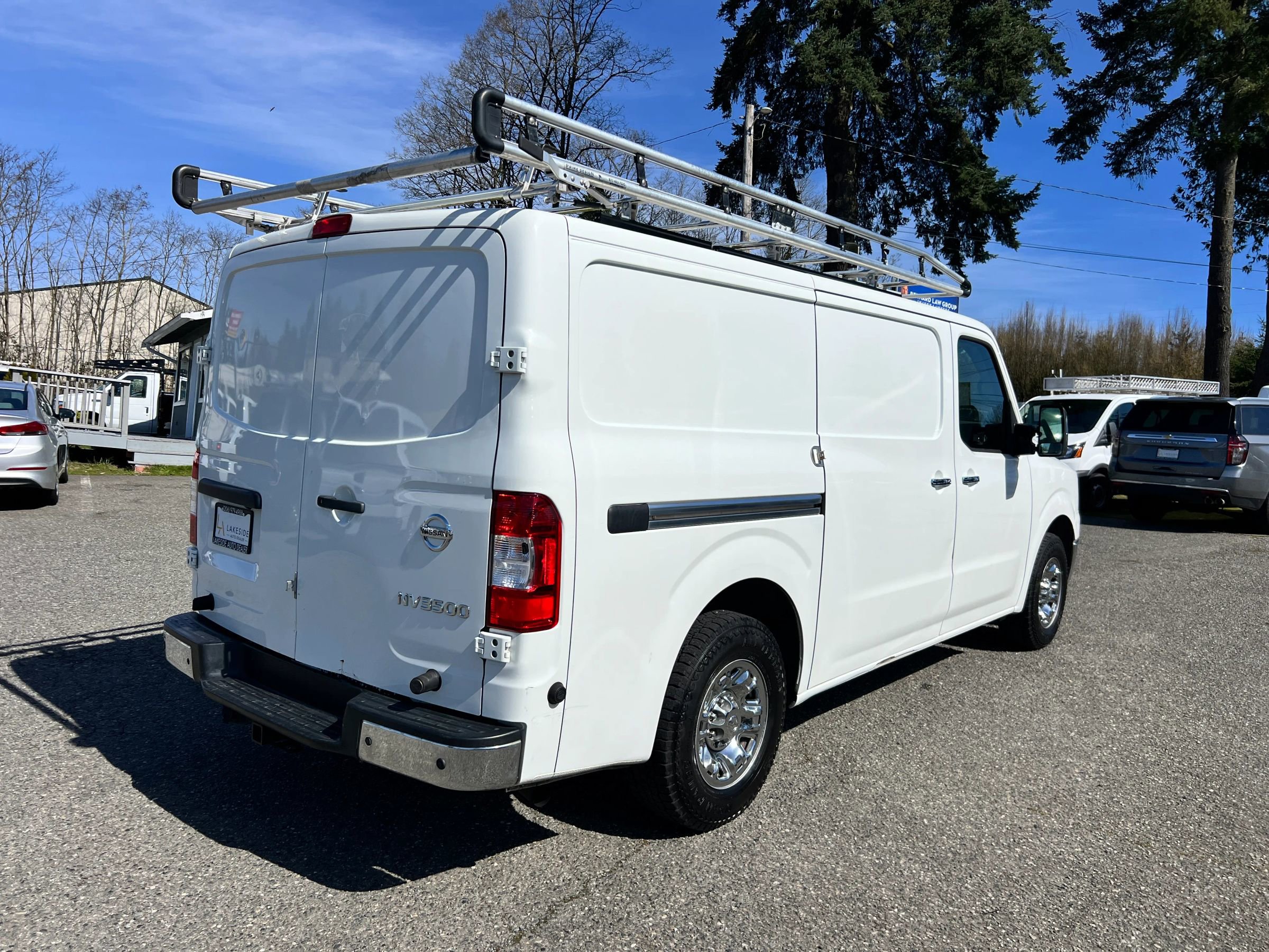 Used 2019 Nissan NV 3500 SL image 7