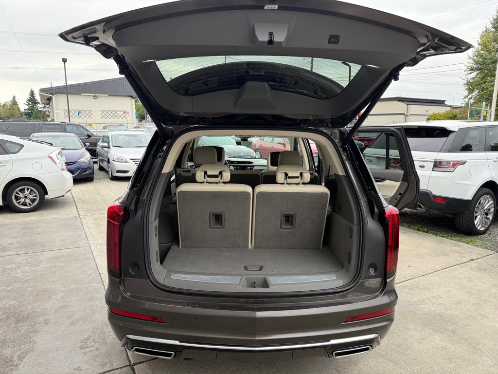 Used 2020 Cadillac XT6 Premium Luxury image 9