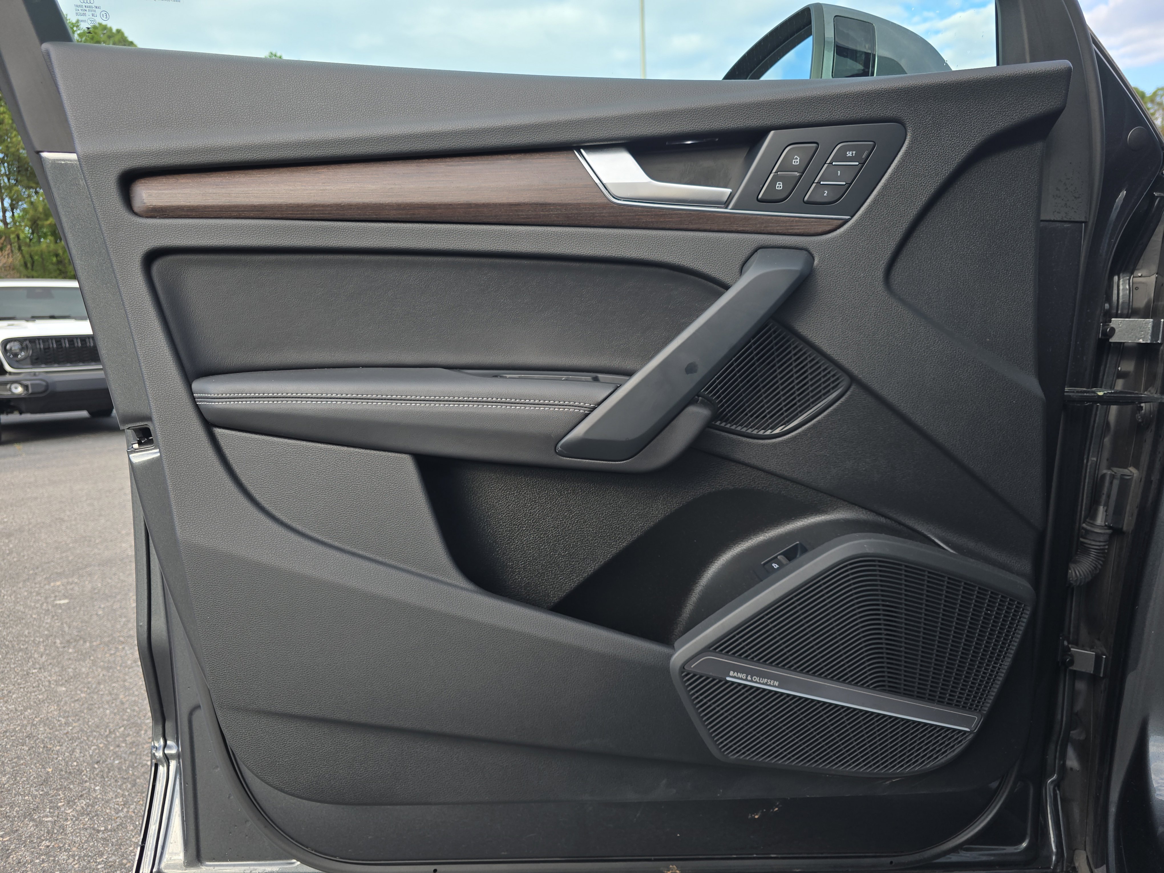 Used 2023 Audi Q5 2.0T Premium Plus w/ Premium Plus Package image 27