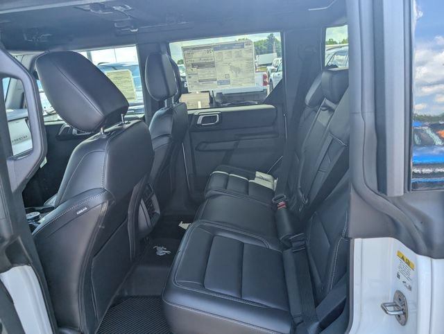 New 2026 Ford Bronco Outer Banks w/ Black Appearance Package AWD/4WD image 10