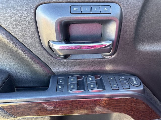 Used 2015 GMC Sierra 2500 SLT w/ Duramax Plus Package image 14