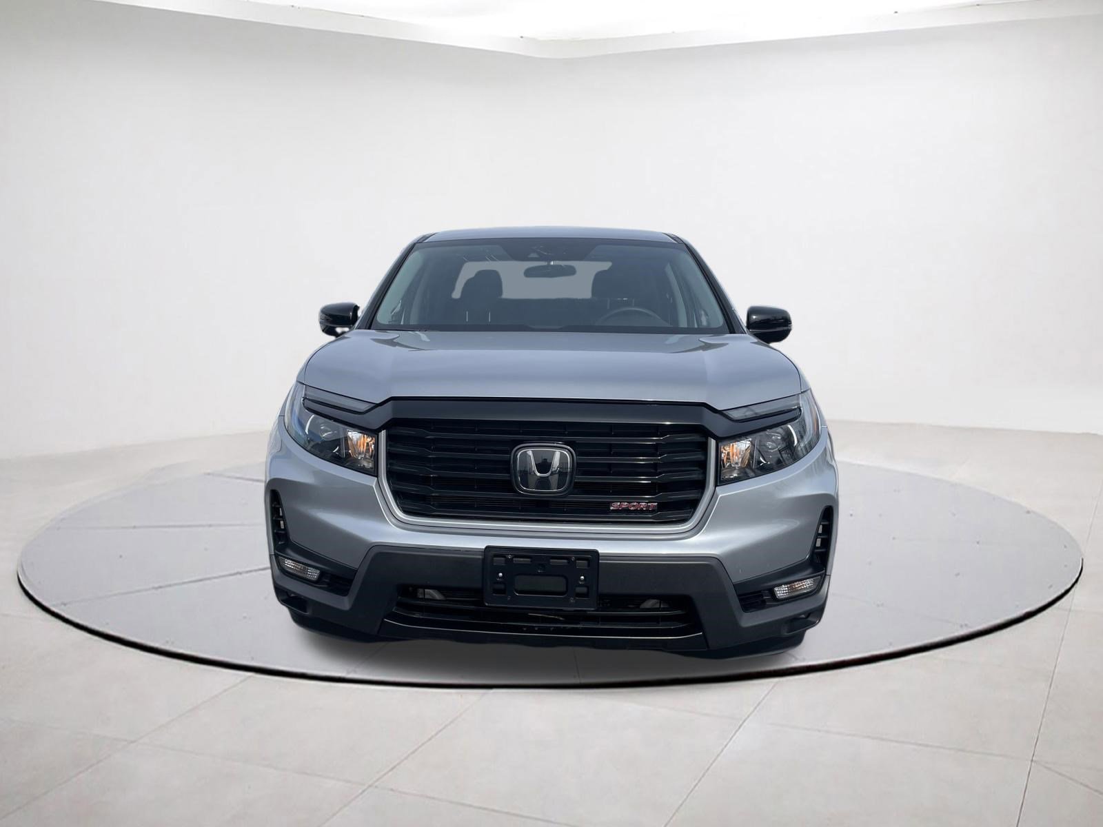 Used 2023 Honda Ridgeline Sport image 2