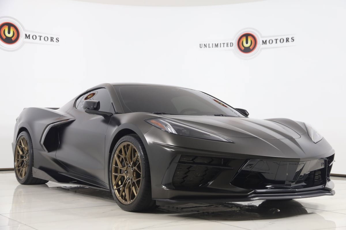Used 2022 Chevrolet Corvette Stingray Preferred Cpe w/ Z51 Performance Package RWD image 31