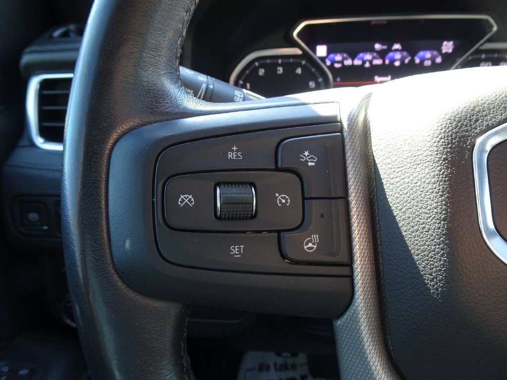 Used 2021 GMC Yukon XL Denali w/ Denali Premium Package AWD/4WD image 24
