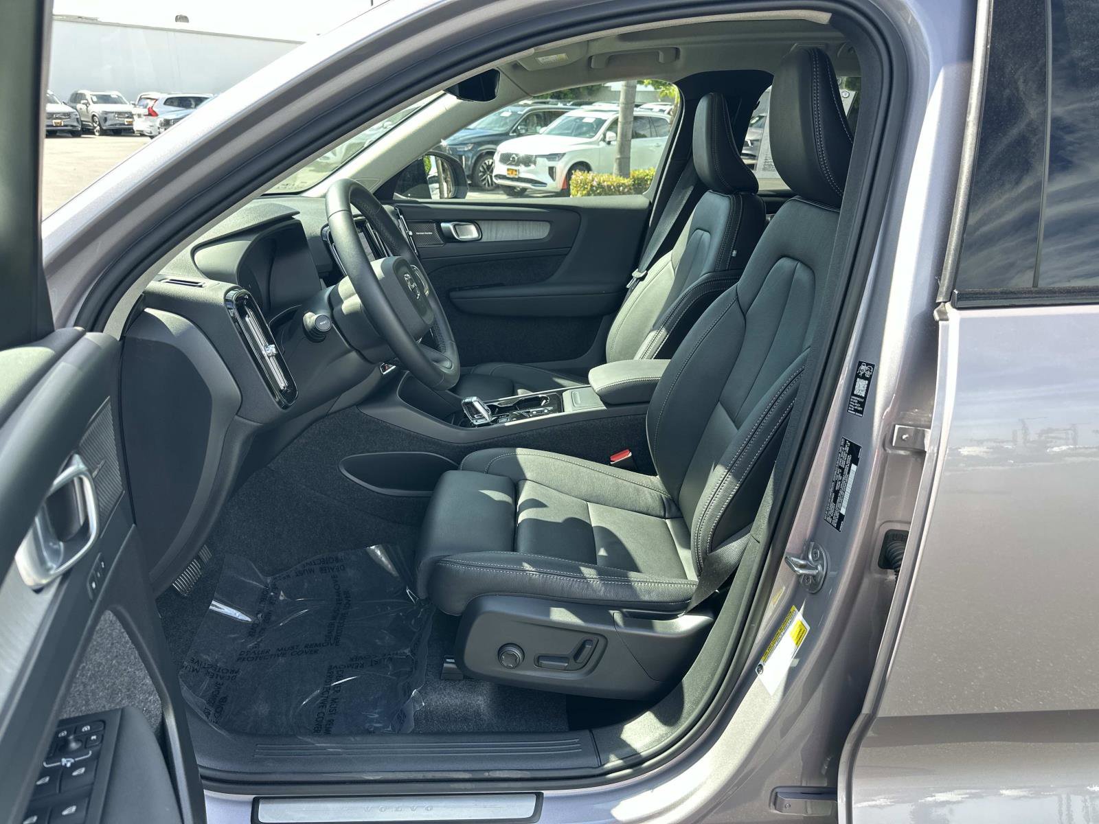 Certified 2026 Volvo XC40 B5 Ultra w/ Climate Package AWD/4WD image 17