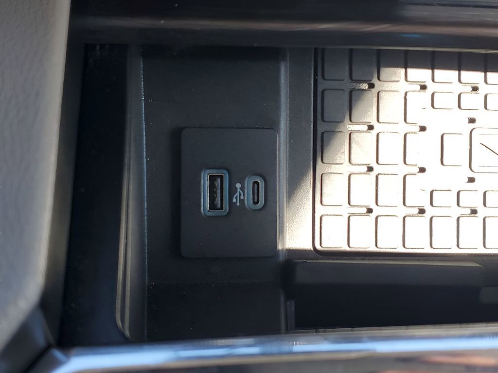 Used 2024 Ford Expedition Max Limited image 33