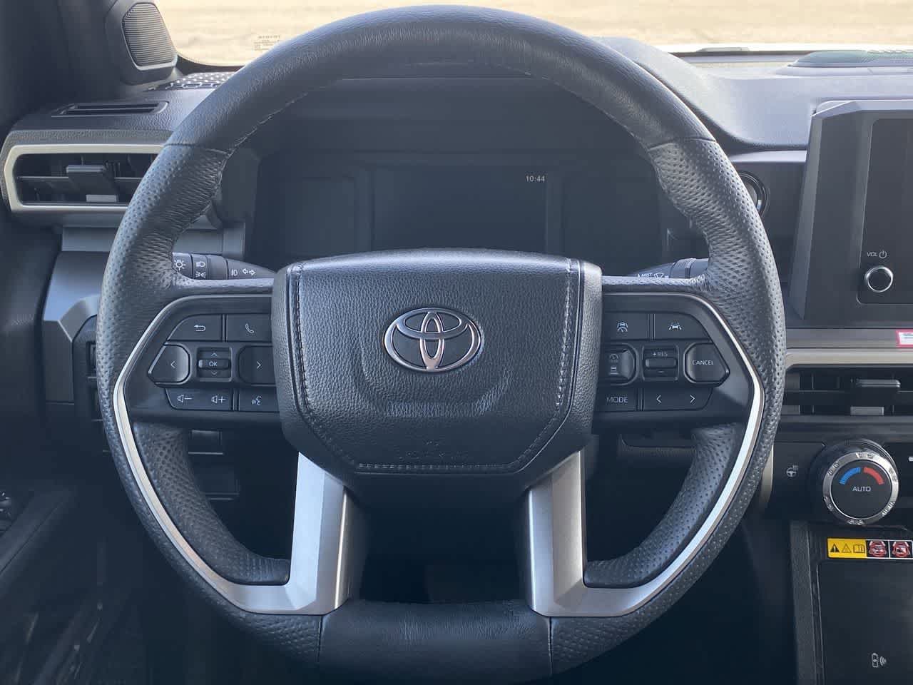 Certified 2024 Toyota Tacoma SR5 AWD/4WD image 28