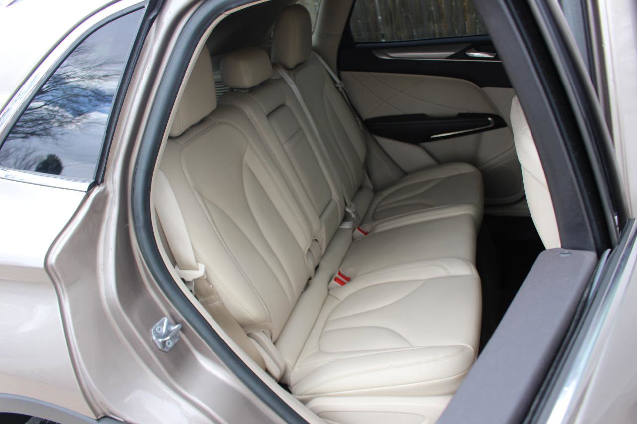 Used 2018 Lincoln MKC Premiere image 33