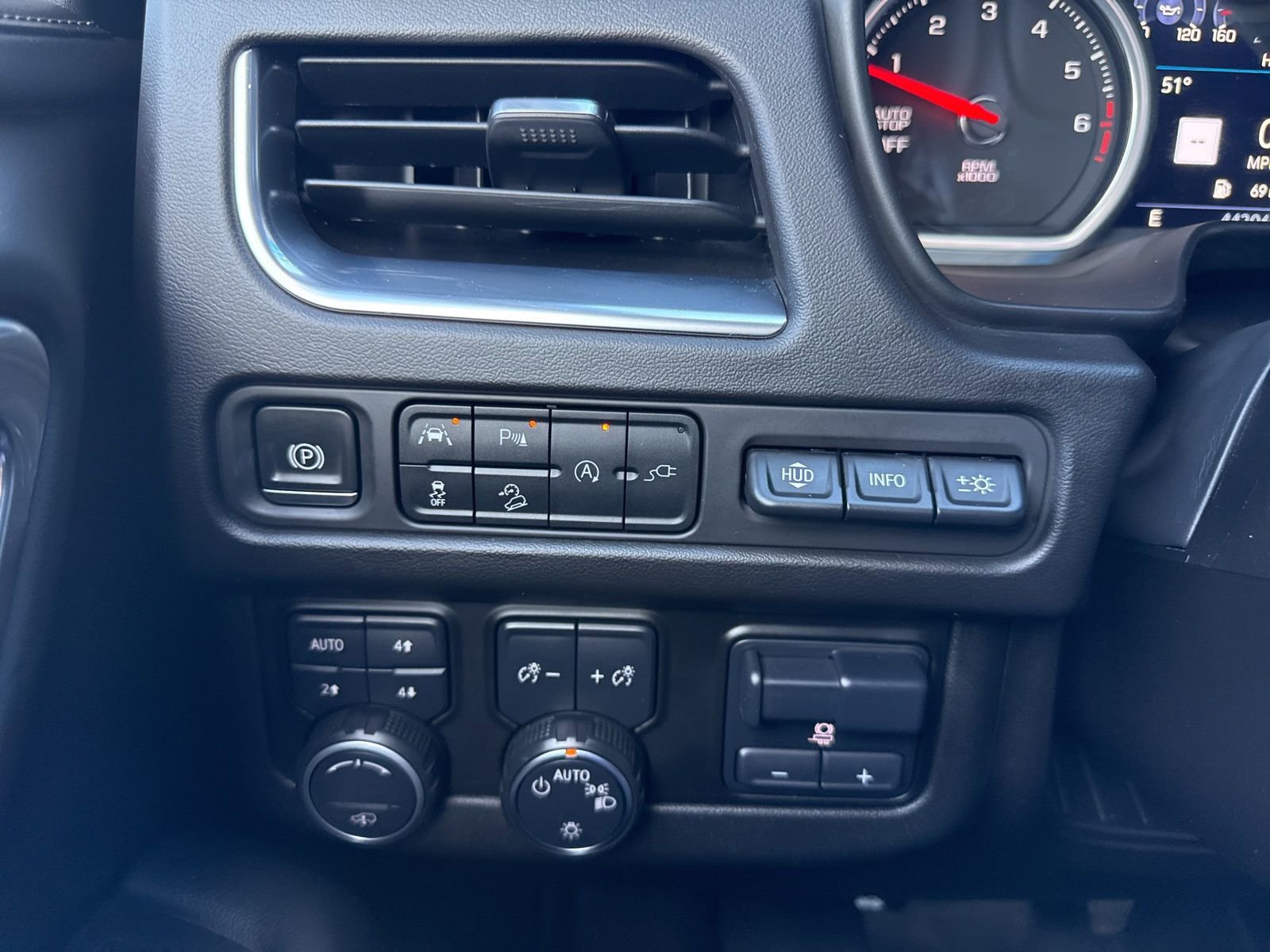 Used 2021 Chevrolet Tahoe High Country image 37