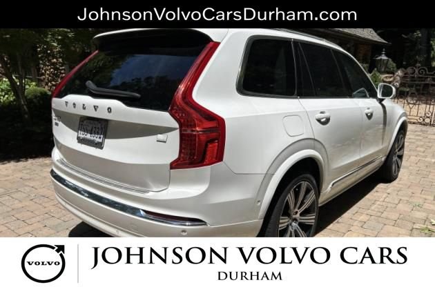 Used 2023 Volvo XC90 T8 Ultimate w/ Protection Package Premier AWD/4WD image 3