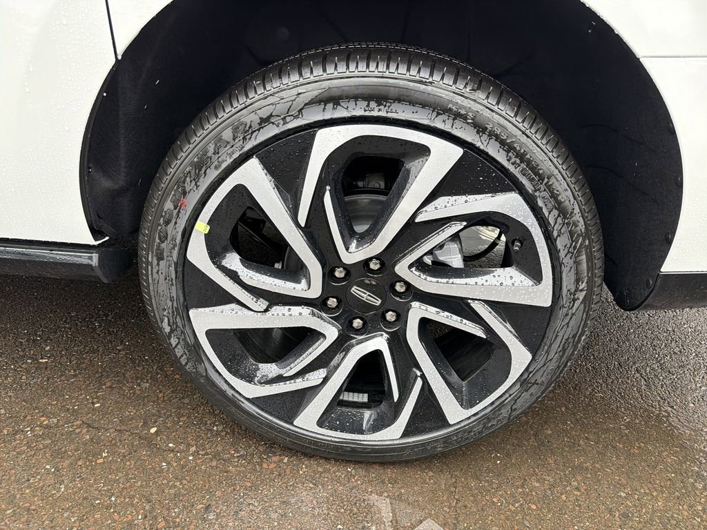 New 2026 Lincoln Navigator L Reserve image 13