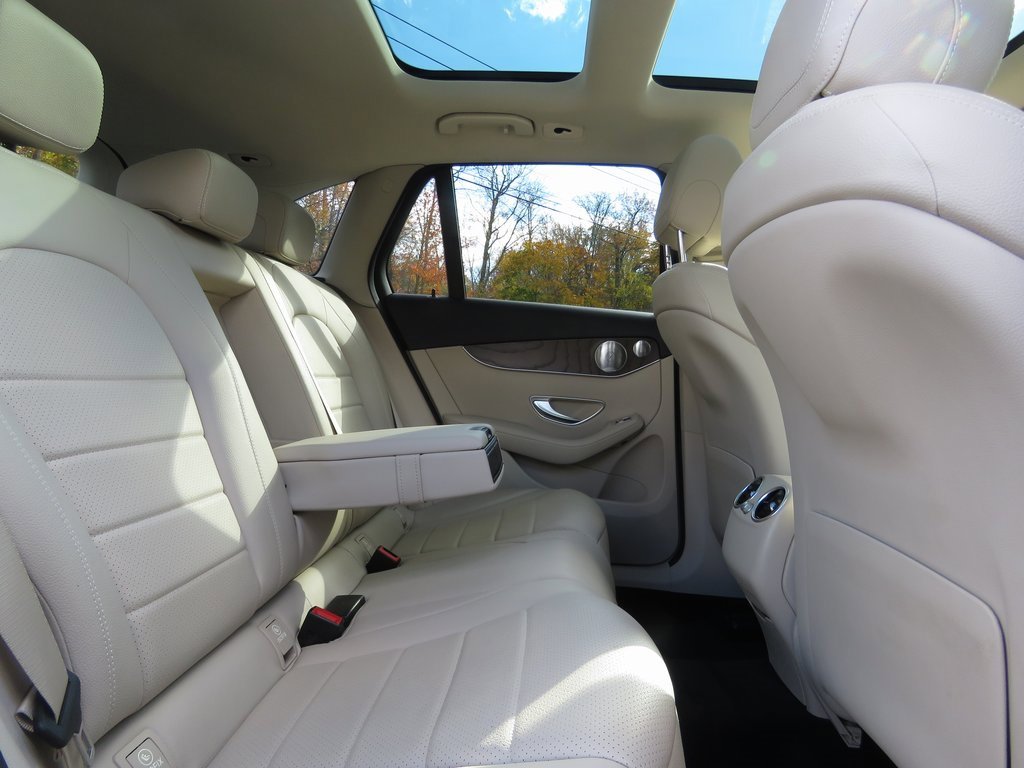 Used 2019 Mercedes-Benz GLC 300 4MATIC image 17