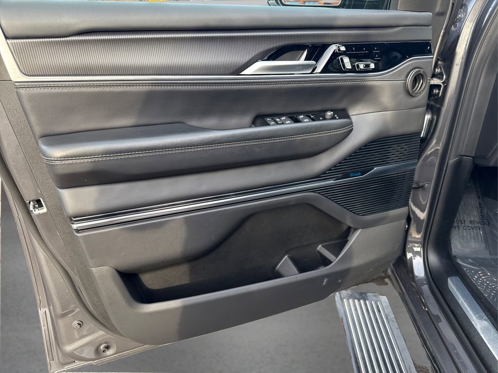 Used 2024 Jeep Grand Wagoneer Series II w/ Quick Order Packagew 28T image 25