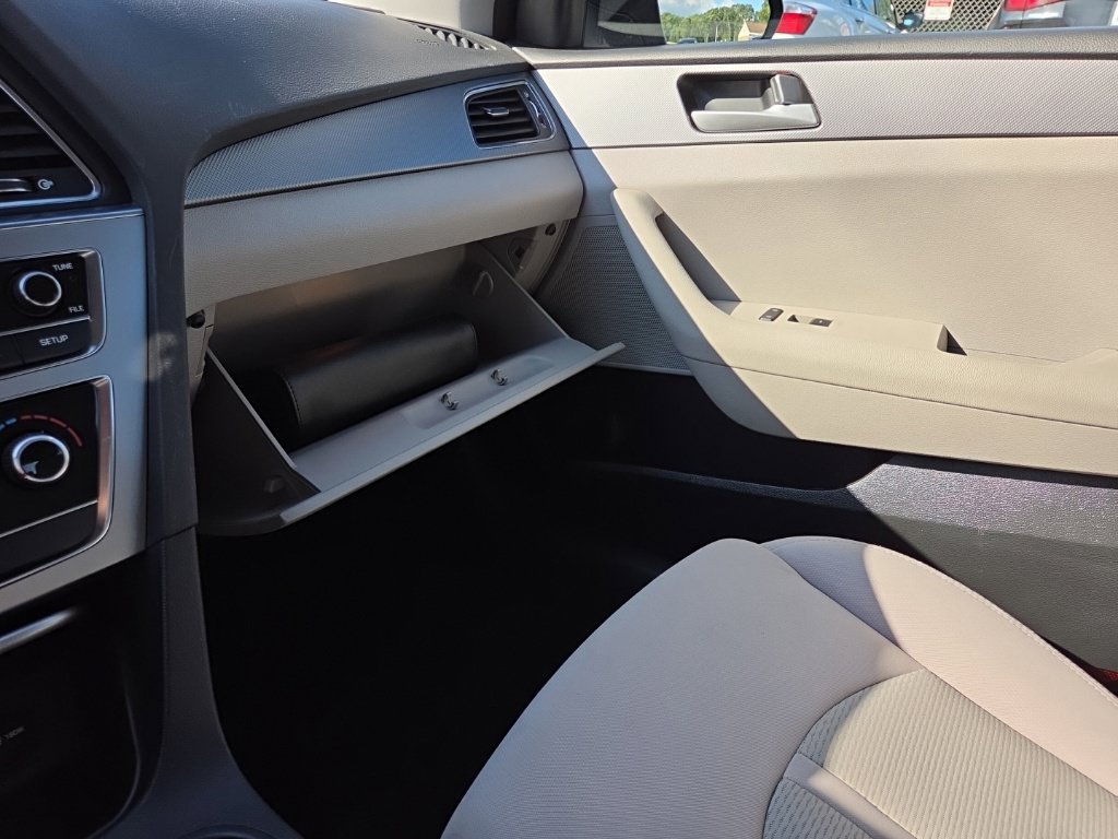 Used 2016 Hyundai Sonata SE FWD image 23