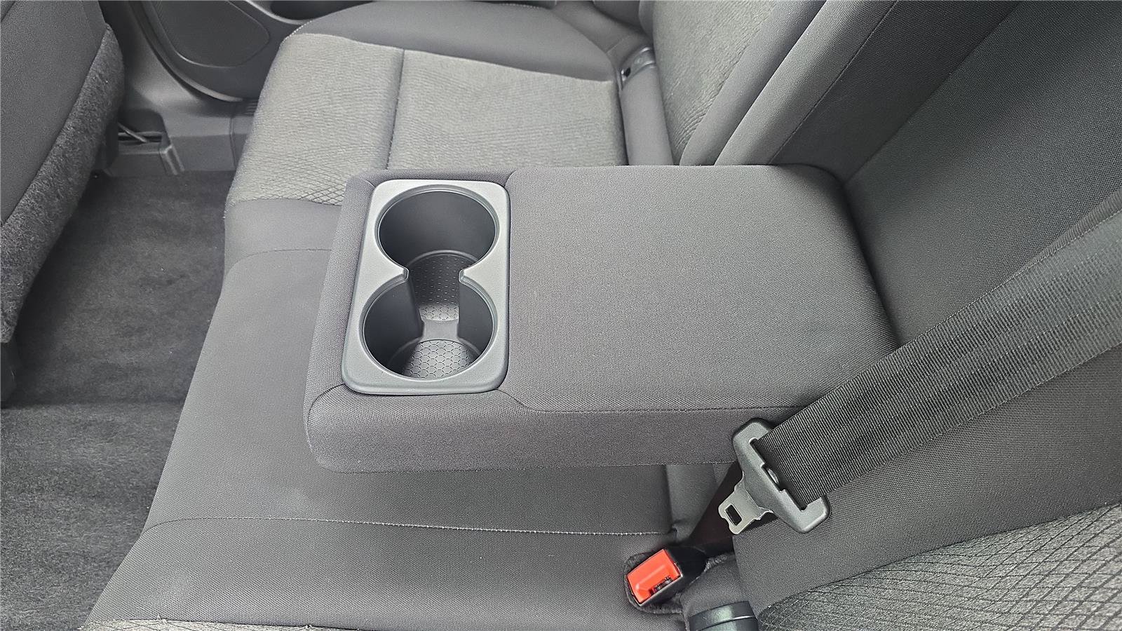 Used 2025 Nissan Rogue SV FWD image 19