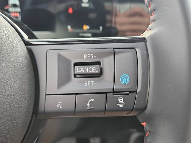 Used 2025 Nissan Kicks SR image 25