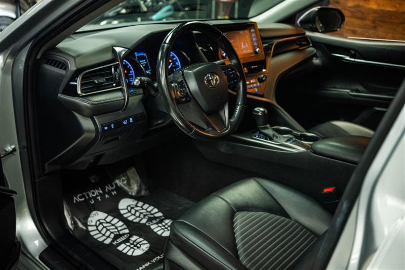 Used 2023 Toyota Camry SE w/ Convenience Package FWD image 7