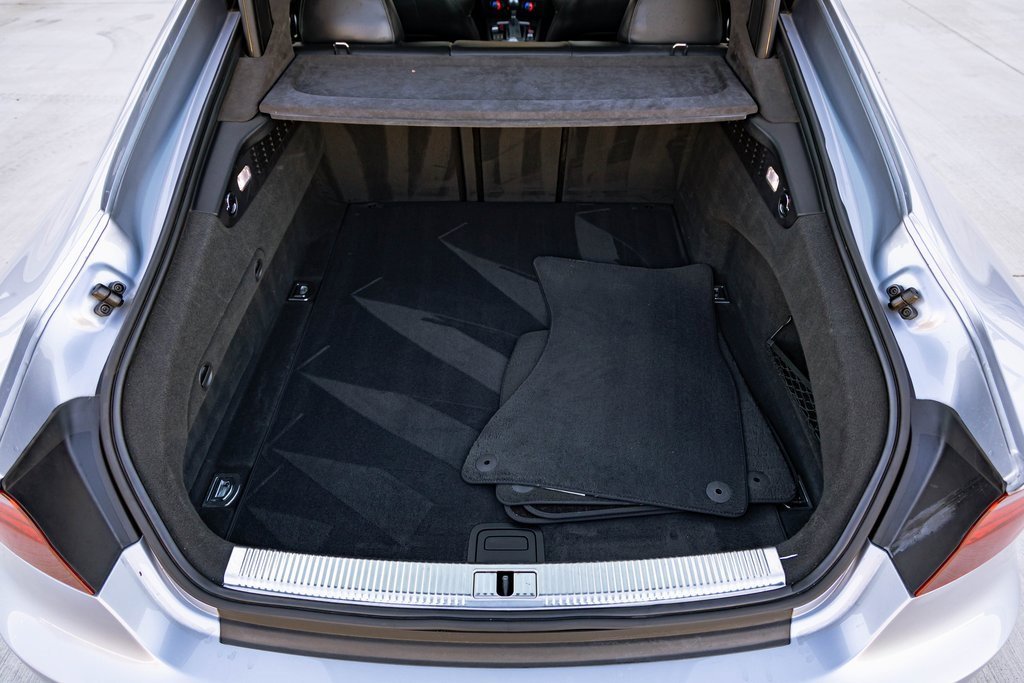 Used 2017 Audi RS 7 Prestige w/ Carbon-Optic Package image 29