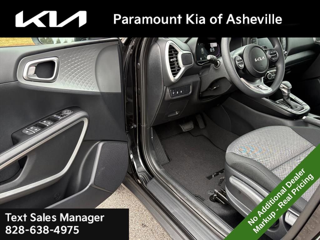 New 2025 Kia Soul LX w/ LX Technology Package image 14