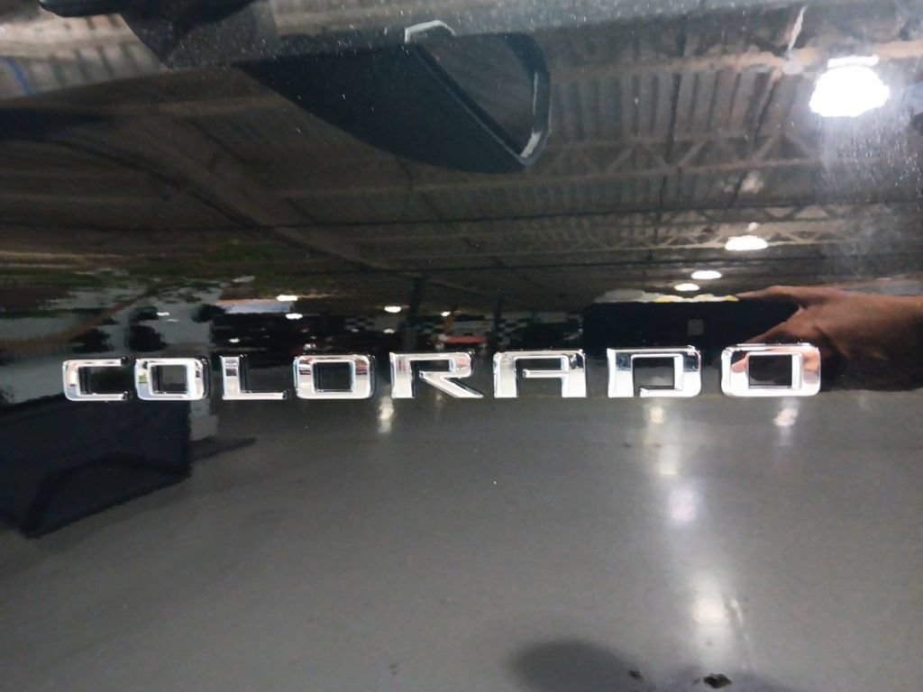 Used 2025 Chevrolet Colorado W/T AWD/4WD image 20