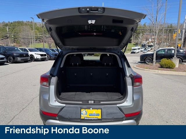 Used 2024 Chevrolet TrailBlazer LT w/ LT Cold Weather Package image 32