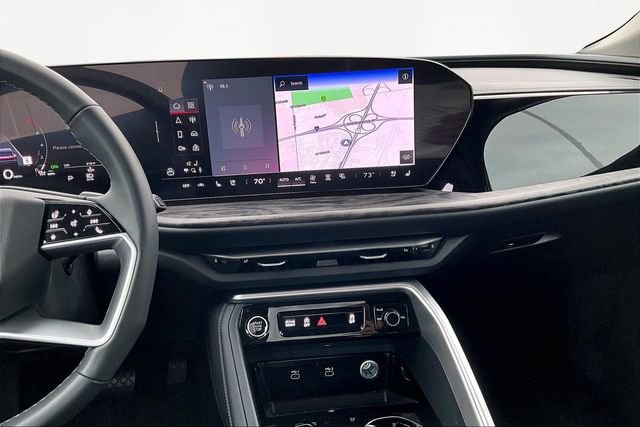 Used 2025 Audi Q5 Premium Plus w/ Premium Plus image 6