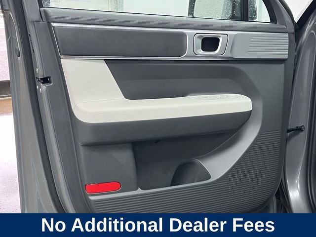 Used 2025 Hyundai Santa Fe SE FWD image 16
