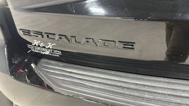 Used 2022 Cadillac Escalade Sport w/ LPO, ONYX Package AWD/4WD image 41