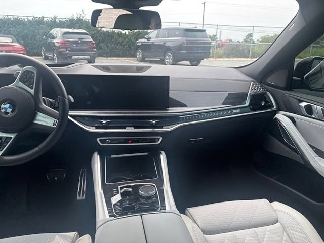 Certified 2026 BMW X6 xDrive40i AWD/4WD image 17