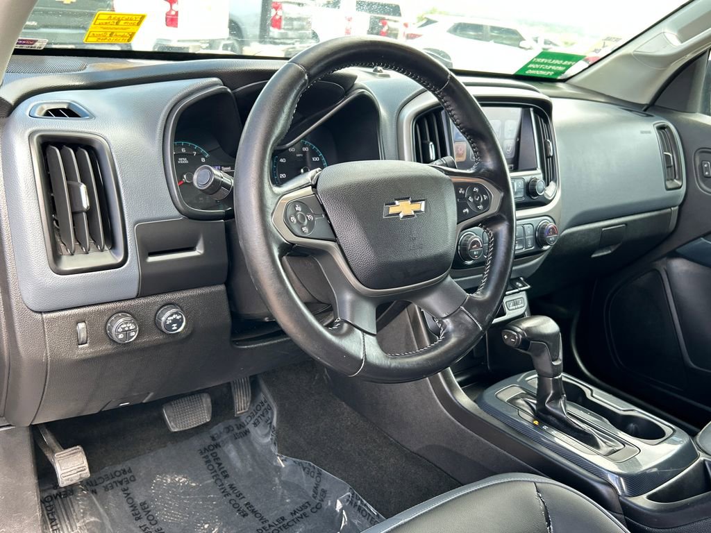 Used 2017 Chevrolet Colorado Z71 w/ Z71 Midnight Edition AWD/4WD image 10