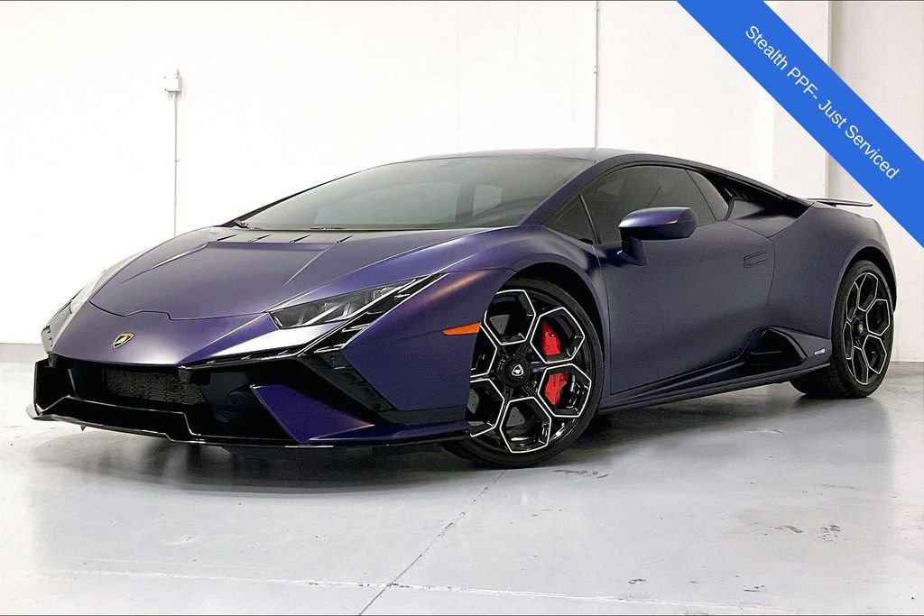 Used 2024 Lamborghini Huracan Tecnica image 3