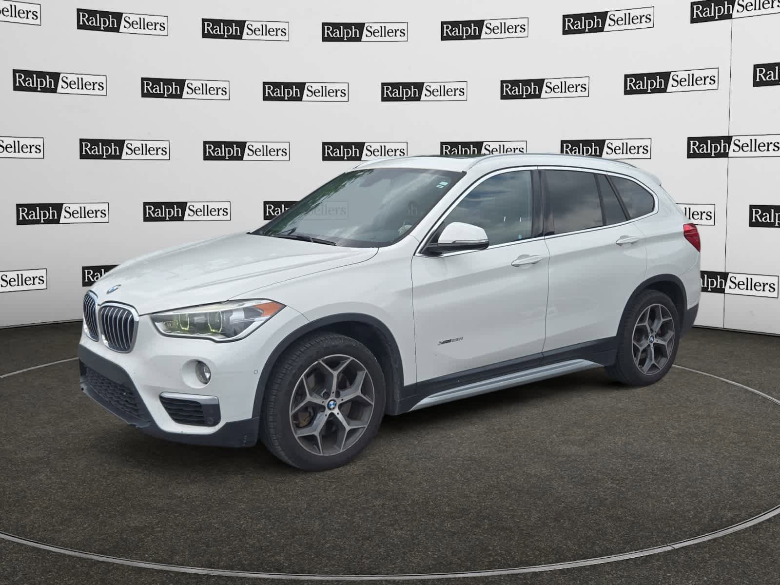 Used 2016 BMW X1 xDrive28i AWD/4WD image 2