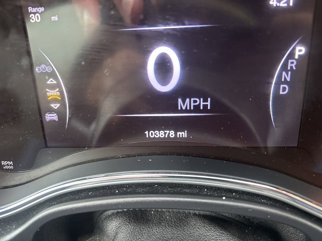 Used 2018 Jeep Grand Cherokee Laredo image 27